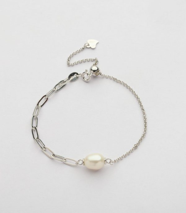 Beautiful Bond Of Pearl Bracelet (Silver) Online Sale