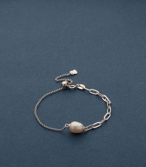 Beautiful Bond Of Pearl Bracelet (Silver) Online Sale