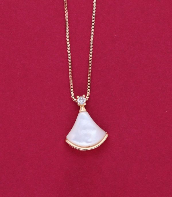 CLASSY ELEGANCE - WHITE - PENDANT (BRASS) on Sale